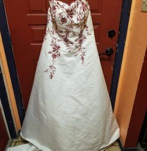 David's bridal strapless sz 16 wedding dress